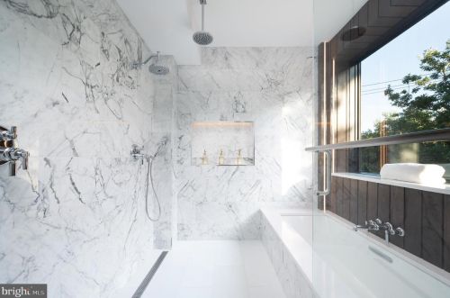 3302 Cleveland Ave, Washington DC 20008-3456 exterior