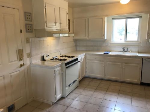 3002 Liberty Ct, Marina CA  93933-3619 exterior