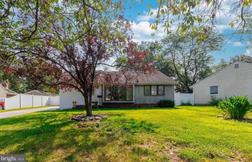 1 Indian Rd, West Deptford, NJ 08096-3310