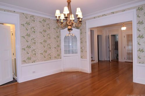 690 Clinton Ave, Bridgeport CT 06605-1702 exterior