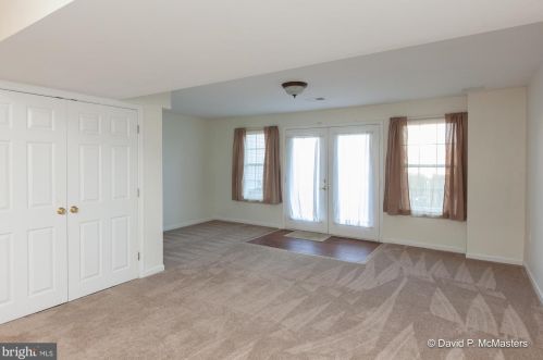 158 Dunlap Dr, Charles Town WV  25414-6506 exterior