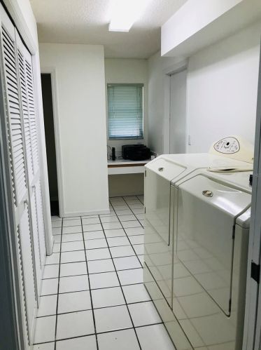 545 Shetland Cir, Nokomis FL  34275-1628 exterior