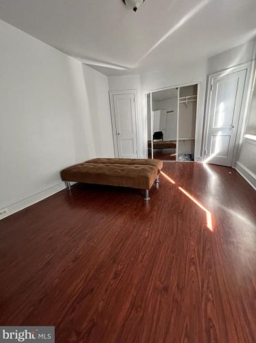 1402 Englewood St, Philadelphia PA  19111-4225 exterior