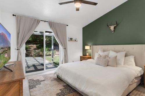 41739 Asteroid Way, Temecula CA  92592-3222 exterior