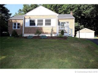 94 Village St, Northford CT  06472-1405 exterior