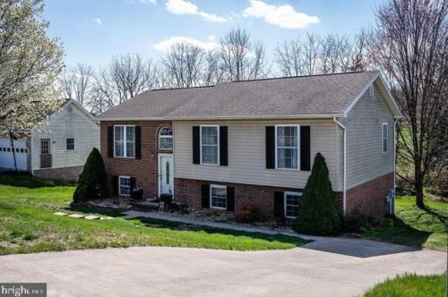 1783 Park Lawn Dr, Harrisonburg, VA 22801-9088