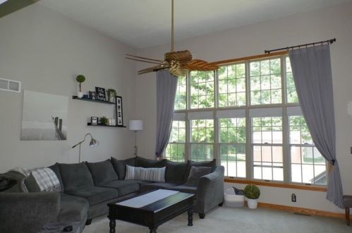 3104 Sugarberry Ln, New Castle PA  16105-1382 exterior