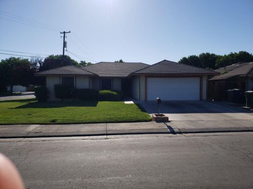 1604 Alberta St, Los Banos, CA 93635-4543