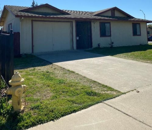 7835 Myrtle Ave, Winton, CA 95388-9341