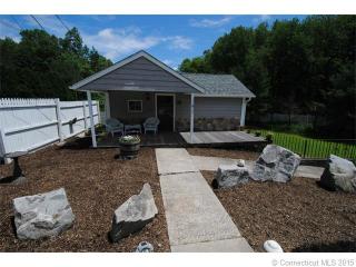 519 Brooksvale Rd, Cheshire CT  06410-3342 exterior