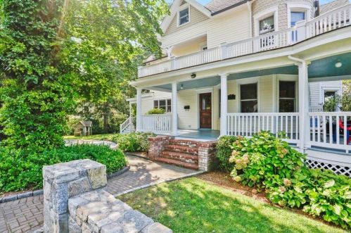 3 Burbank Ave, Bedford Hills, NY 10507-1703
