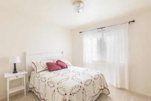 1195 Exeter Dr, Santa Rosa CA  95401-8823 exterior