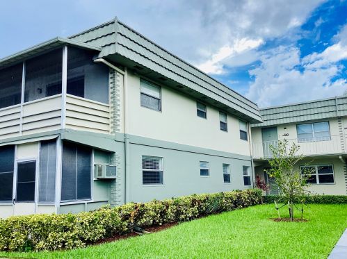 561 Monaco L, Delray Beach FL  33446-1938 exterior