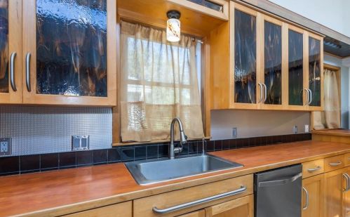 602 1st Ave, Ruskin FL  33570-4002 exterior