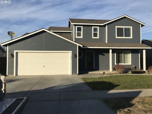 1405 Gladys Dr, Hermiston, OR 97838-2184