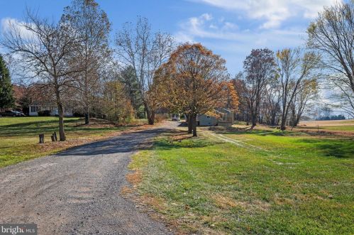 482 Rittenour Rd, Edinburg VA  22824-2928 exterior