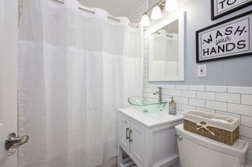 61 Grant Pl, Thornwood NY  10594-1435 exterior