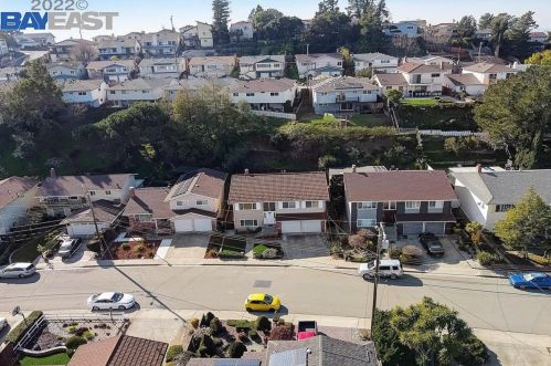 16651 Kildare Rd, San Leandro CA  94578-1215 exterior