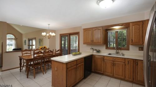 13 Woodside Ln, Flemington NJ  08822-3221 exterior