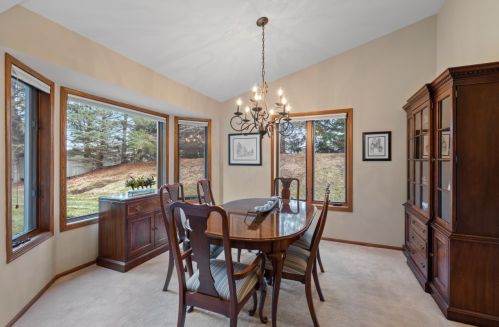 1510 Eastbrook Dr, Thiensville WI  53092-2986 exterior