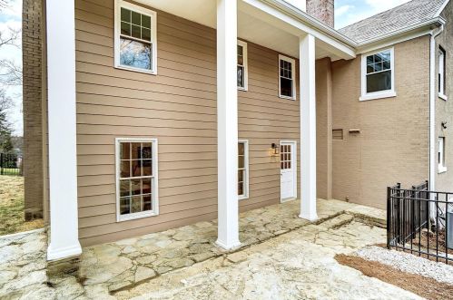 3261 Hardisty Ave, Cincinnati OH 45208-3006 exterior