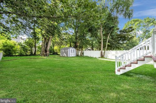 320 Maple Ave, Camden NJ  08109-2622 exterior