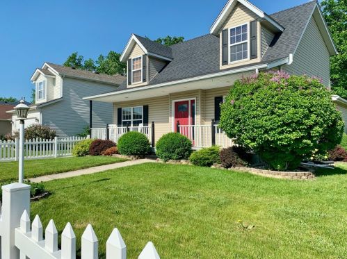 620 Corinth Ave, Valpo, IN 46383-4083