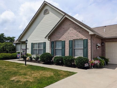 1116 Timberwood Dr, Beaver Falls, PA 15010-1668