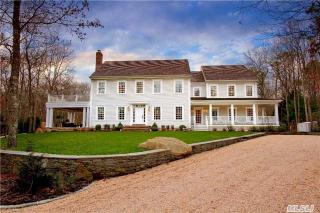 1576 Deerfield Rd, Watermill, NY 11976-2150