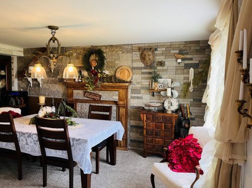 160 Elizabeth St, Hopwood, PA 15445-2108