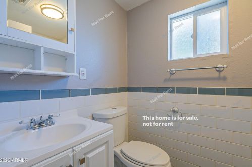 3819 Earll Dr, Phoenix AZ  85018-7101 exterior