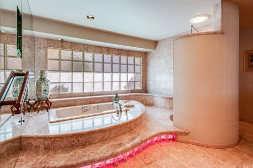 2901 Palos Verdes Dr, Palos Verdes Estates CA 90274-0025 exterior