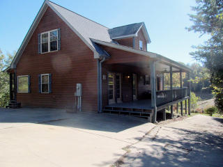 200 Very Old Barton Trl, Dandridge, TN 37725-6773