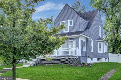 320 Maple Ave, Camden NJ  08109-2622 exterior