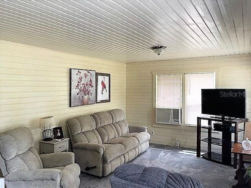 2035 Socrum Loop Rd, Lakeland, FL 33810-0342