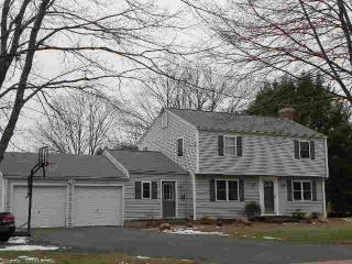 67 Bell St, Glastonbury, CT 06033-1718