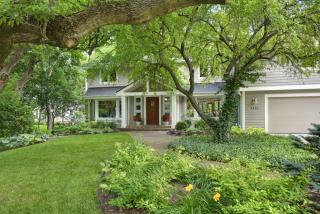 8948 Lake Dr, Milwaukee, WI 53217-1940