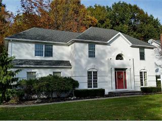 5228 Wolf Run Dr, Erie, PA 16505-5508