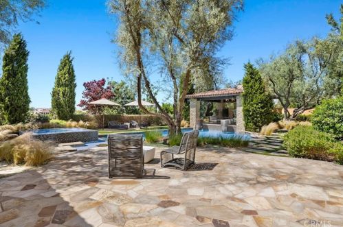 47 Echo Gln, Irvine CA  92603-0421 exterior