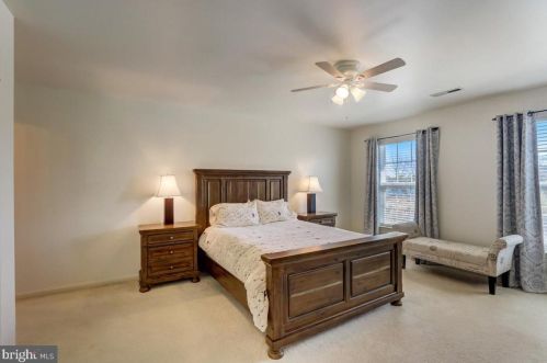 33 Mullen Dr, Erial NJ  08081-1300 exterior