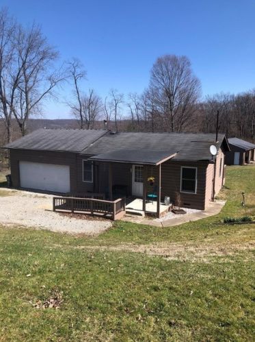 2800 21st Ave, Beaver Falls, PA 15010-2304
