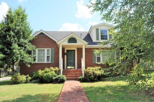 1110 Swanson Blvd, Fayetteville, TN 37334-2161