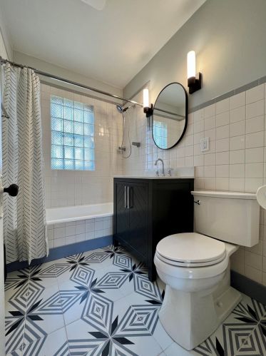 4532 Newhall St, Milwaukee WI 53211-1527 exterior