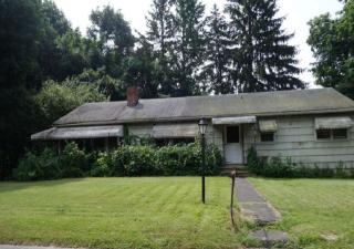 4 Sunny Acres Rd, Bethel, CT 06801-3028