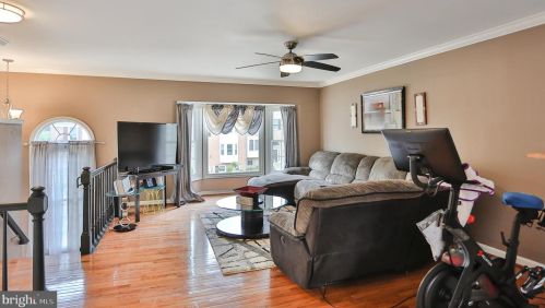 12148 Derriford Ct, Woodbridge, VA 22192-5112