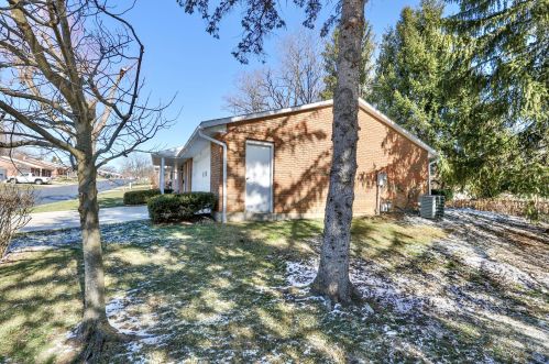 204 Green Tree Ln, Bellefontaine OH  43311-2734 exterior