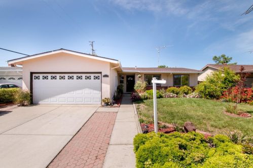 7067 Golden Gate Dr, San Jose, CA 95129-2822