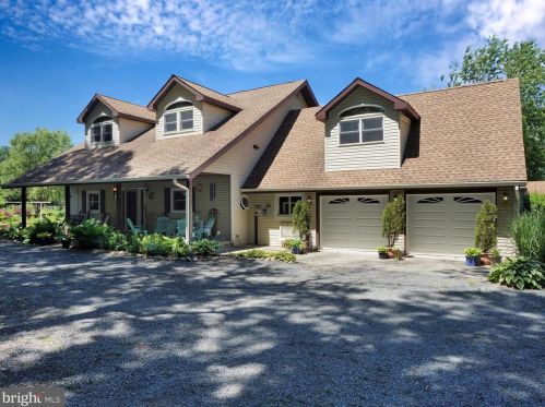 207 Fox Rd, Schuylkill Haven, PA 17972-9595