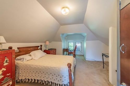 238 21st Ave, Whitaker PA  15120-2524 exterior