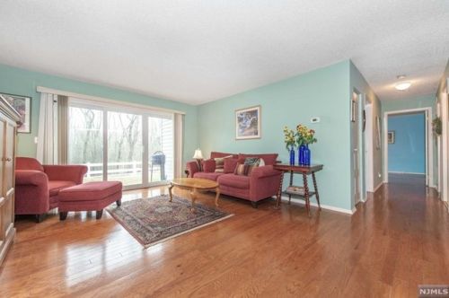 235 Robertson Way, Lincoln Park NJ  07035-1856 exterior